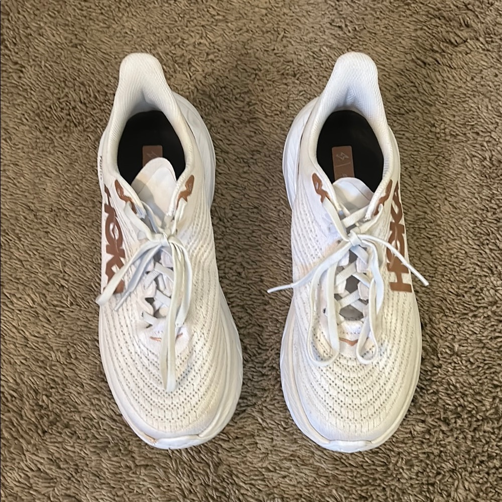 Hoka Mach 5 White Running Shoes (Very Gently Used)